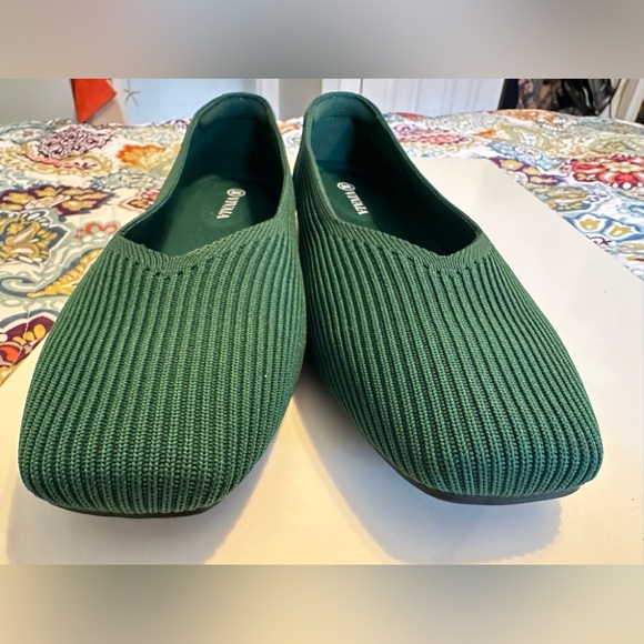 Vivaia Green Margot 2.0 Square Toe V Cut Ballerina Style Flats sz 41 Wide - Picture 10 of 10